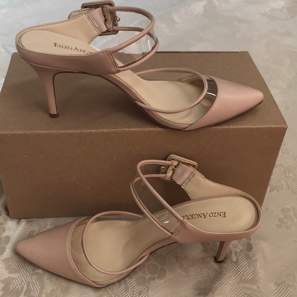 Final Markdown-ENZO ANGIOLINI Debnee Pump - Picture 13 of 16